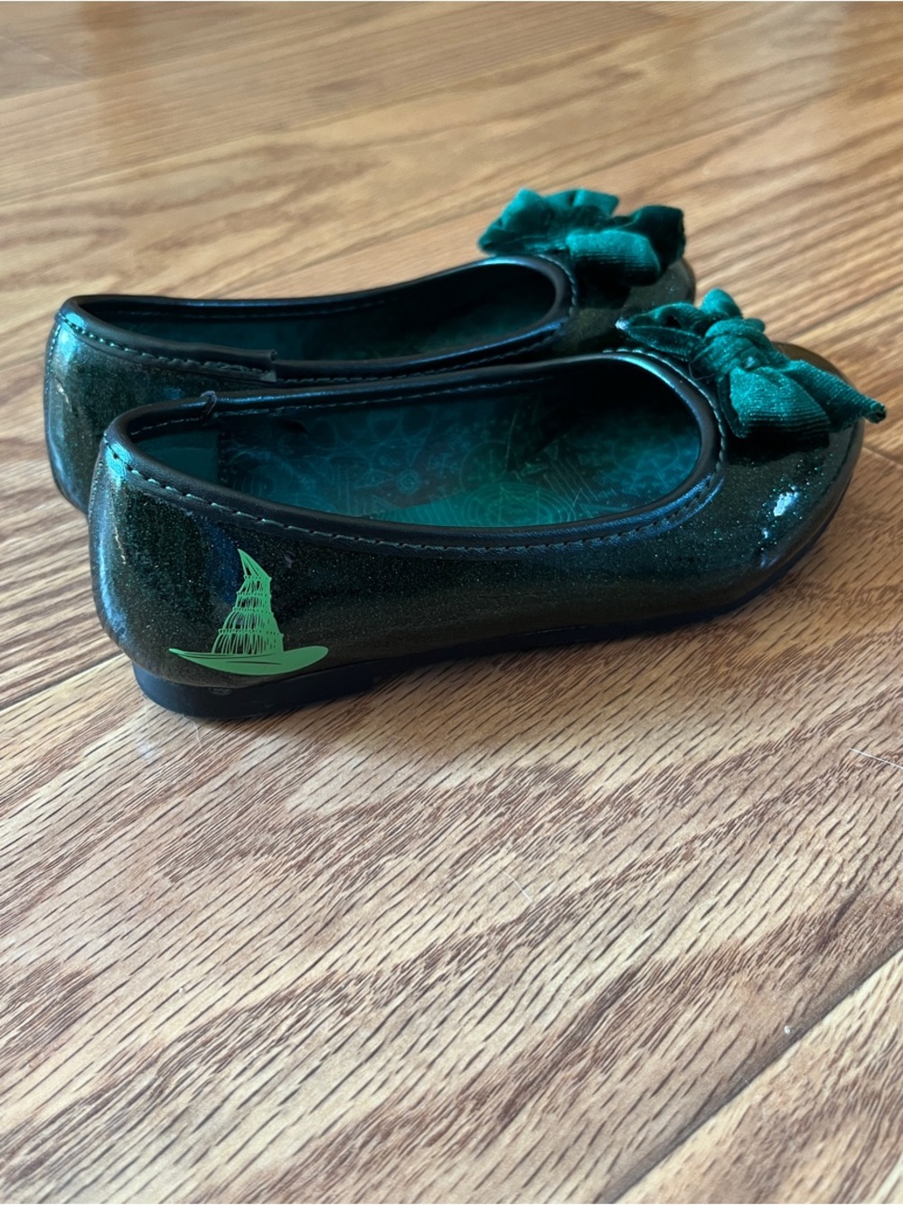 Wicked Glitter Green Flats with Velvet Bow - Picture 3 of 6